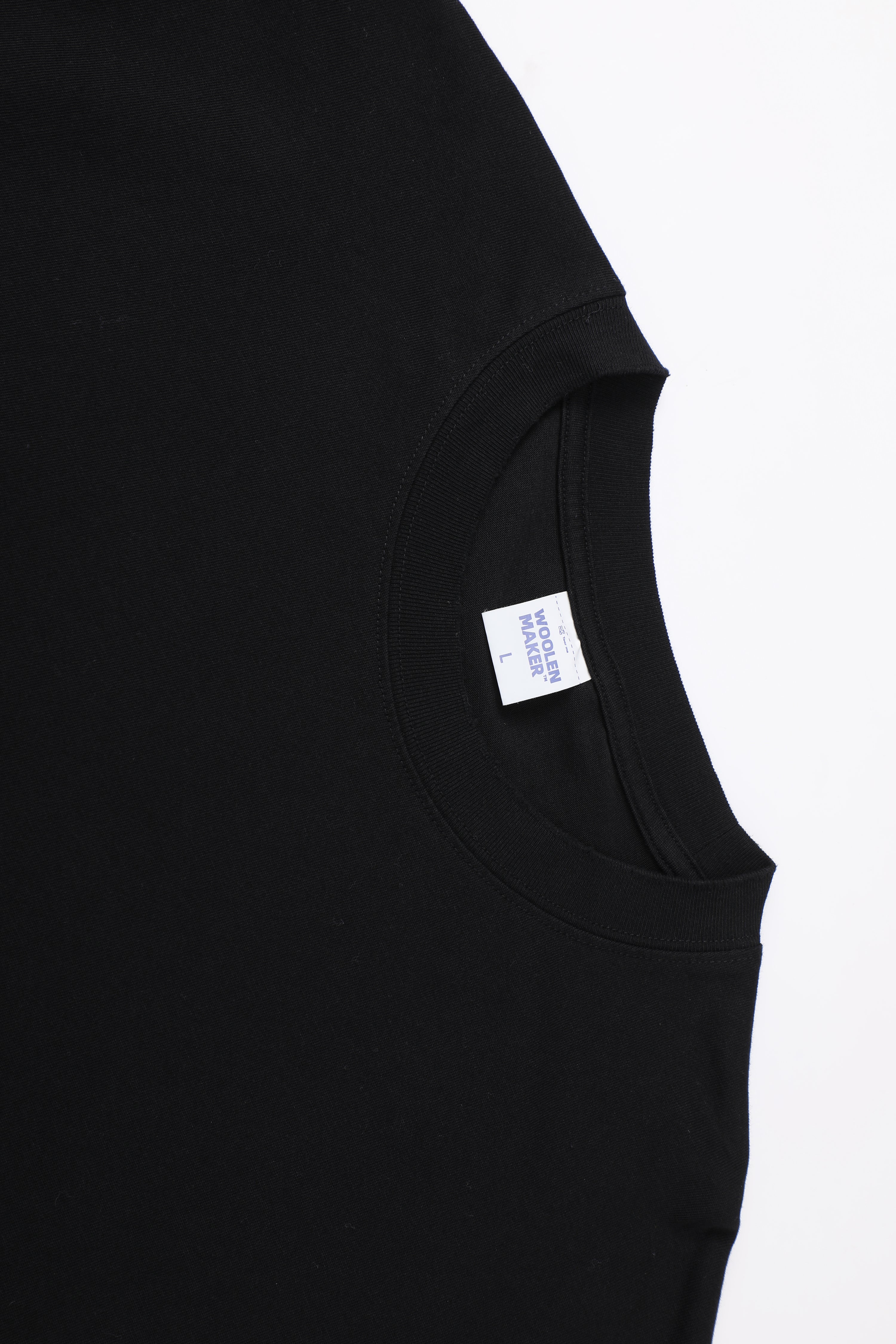 【綿100%】長袖 ポケットTシャツ | 肌触りの良い ブラックで温もりのある ルーズフィット