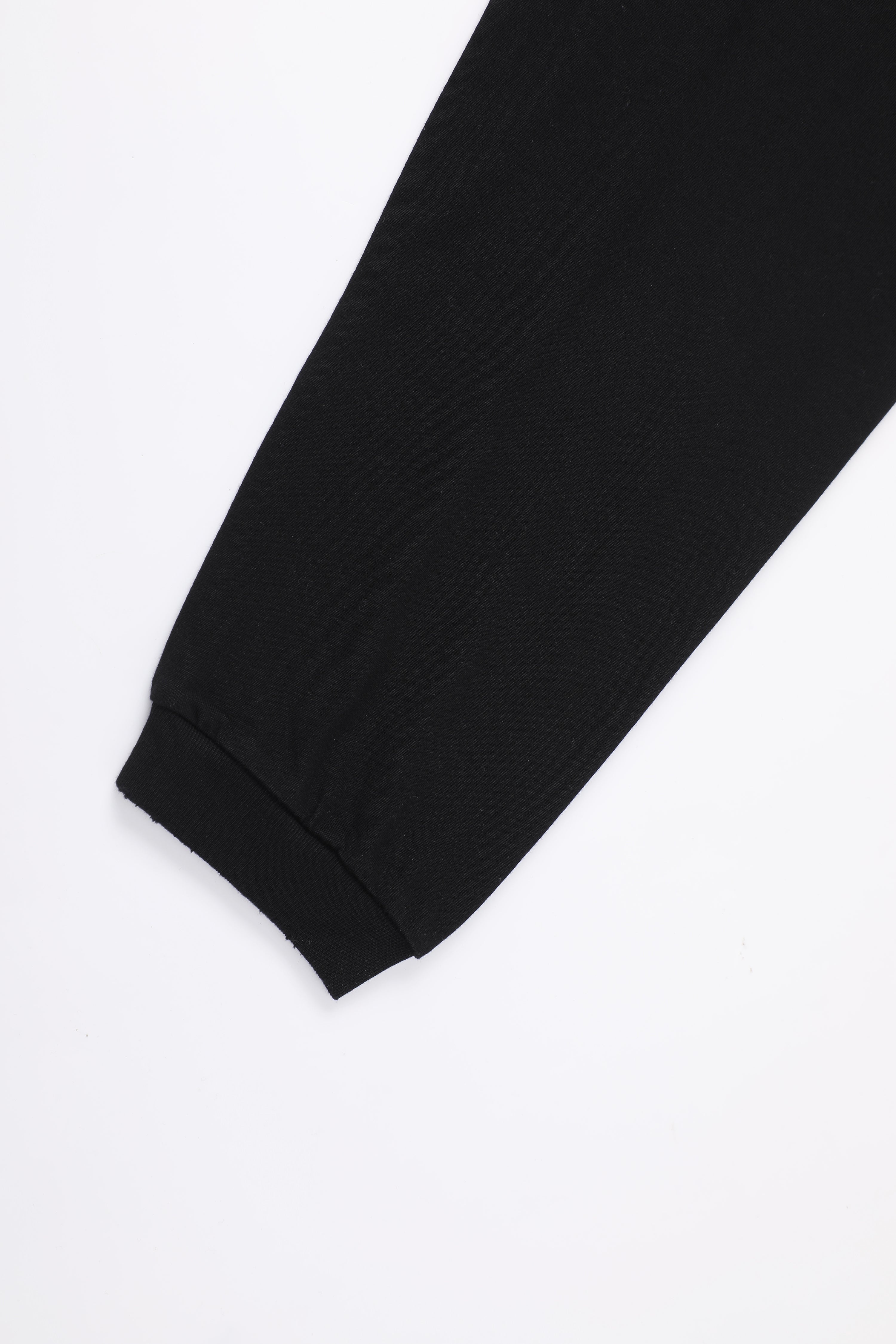 【綿100%】長袖 ポケットTシャツ | 肌触りの良い ブラックで温もりのある ルーズフィット