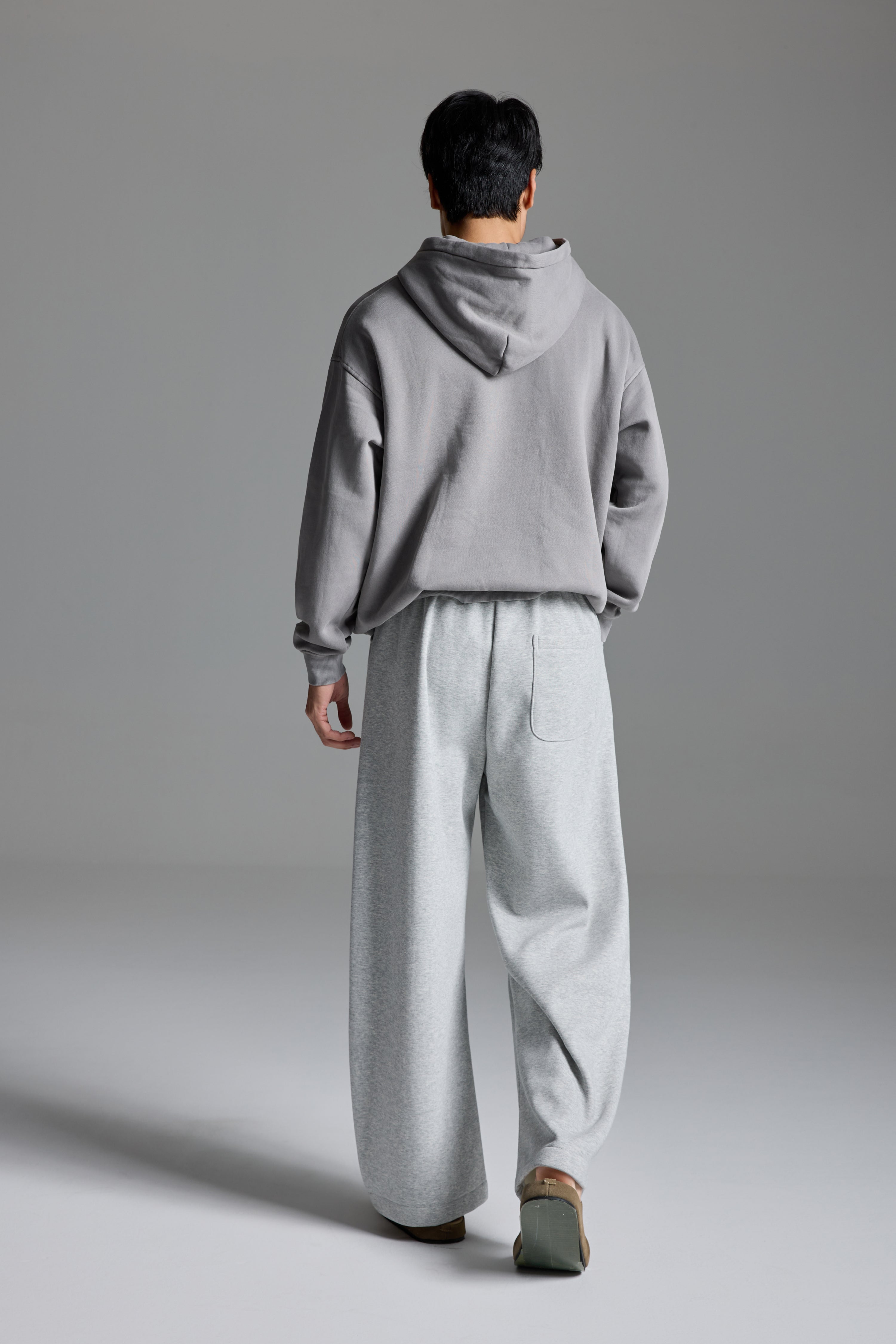 【ゆったり着心地】LINDEN の スウェットパンツ グレー | おしゃれなスポーツウェア 普段使い