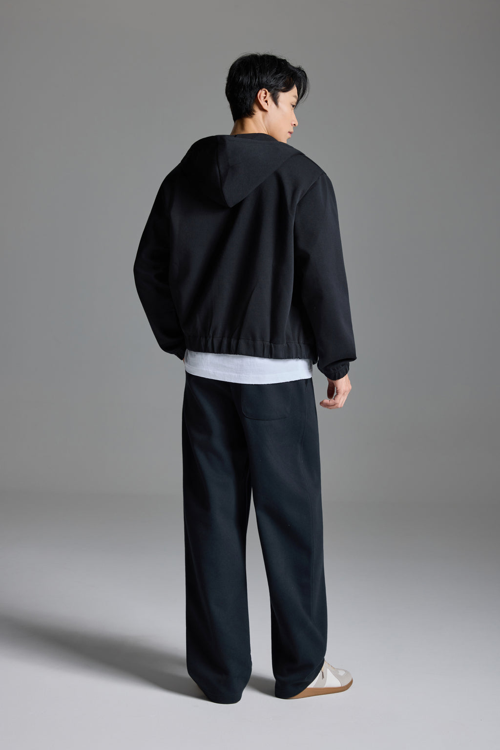 【ゆったりセット】ニットパーカー & スウェットパンツ ブラック セット | 楽なのにおしゃれなお出かけコーデ 統一感のあるストリート