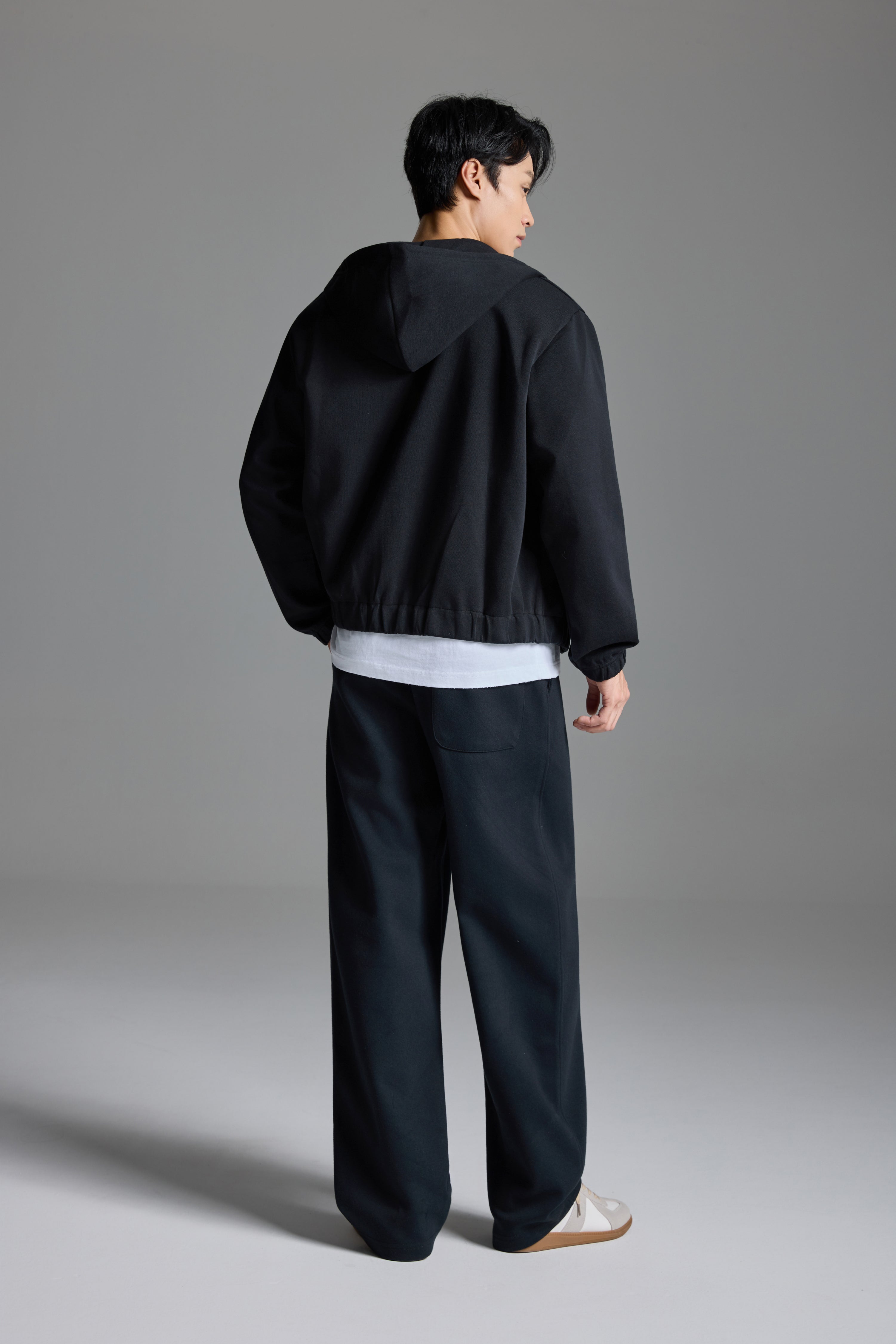【ゆったりセット】ニットパーカー & スウェットパンツ ブラック セット | 楽なのにおしゃれなお出かけコーデ 統一感のあるストリート
