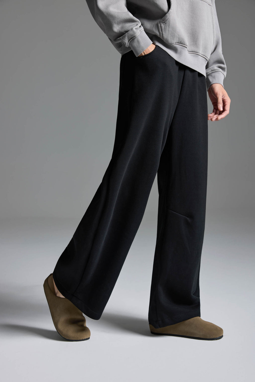 LINDEN バレルスウェットパンツ ブラック